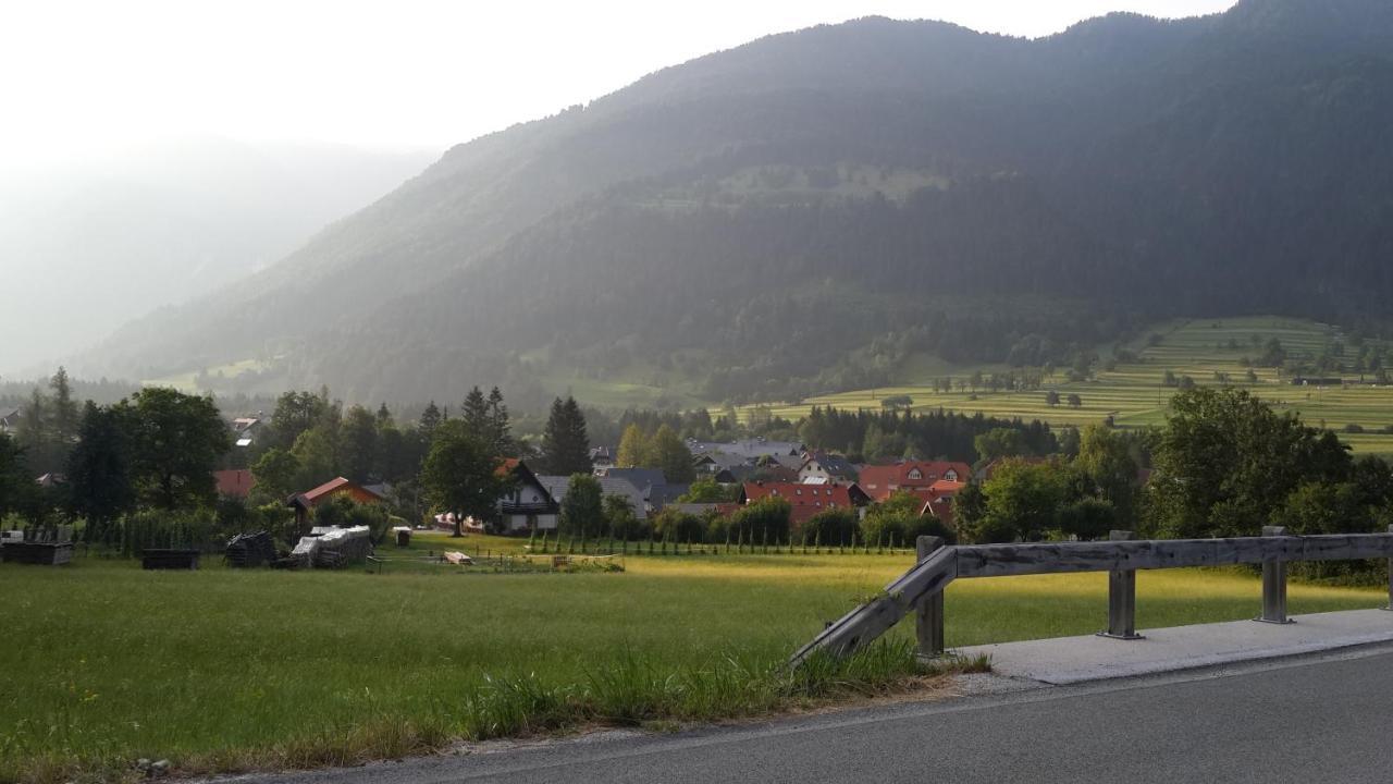 Zajcek Apartma Mojstrana Exterior photo